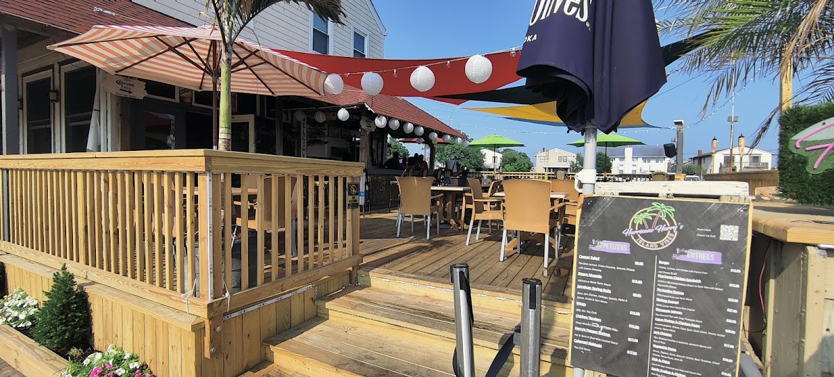 Hurricane Harry's Island Vibes